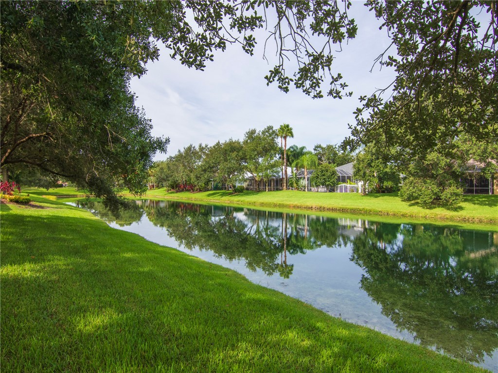 545 Kenwood Drive SW
