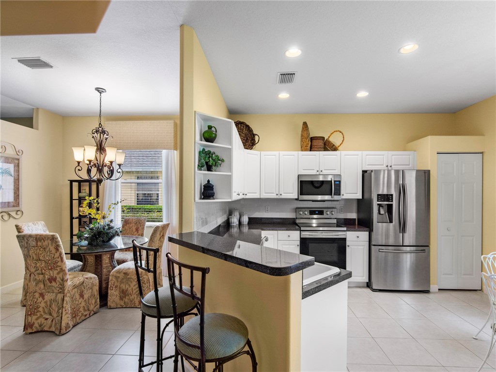 545 Kenwood Drive SW