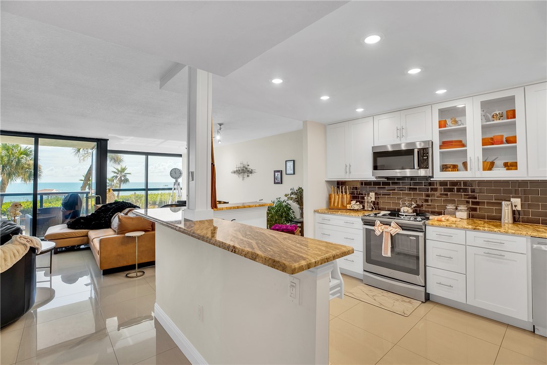 10410 S Ocean Drive 206