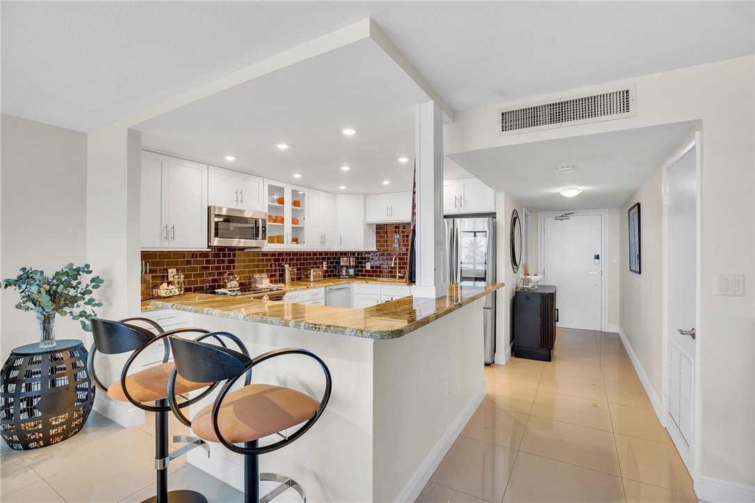 10410 S Ocean Drive 206