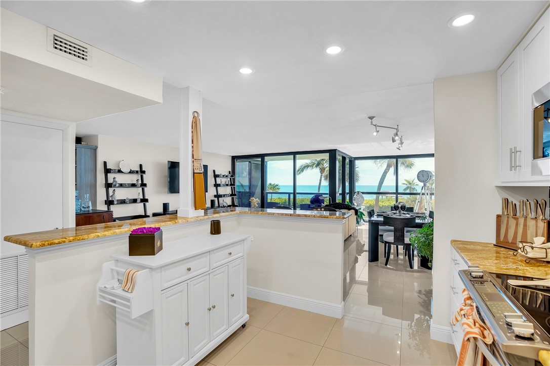 10410 S Ocean Drive 206