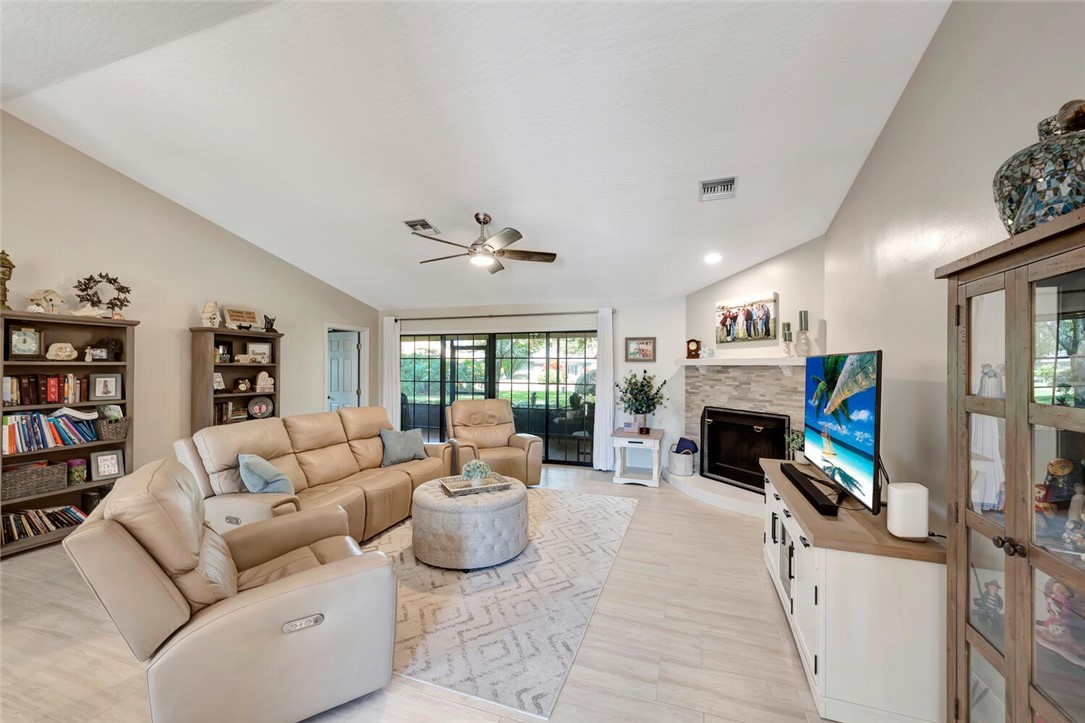 131 Prestwick Circle