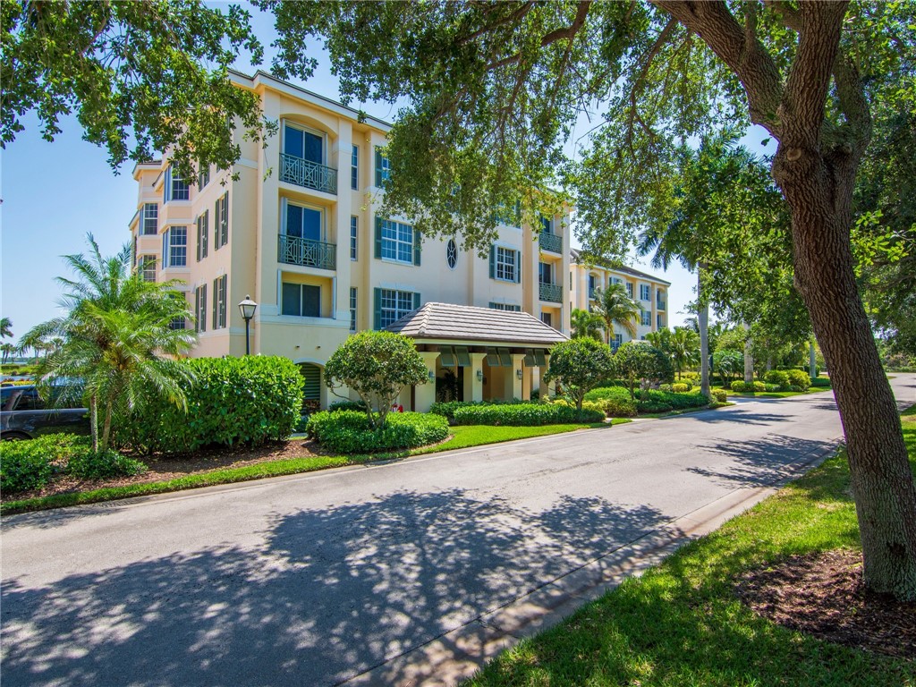 9049 Somerset Bay Lane 202