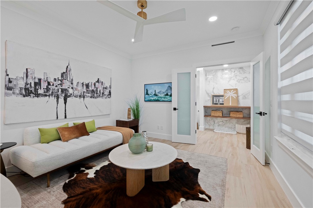 2250 Southwinds Boulevard 324