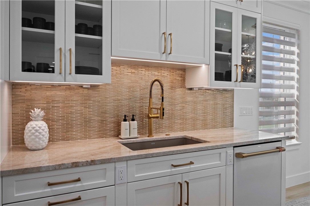 2250 Southwinds Boulevard 324