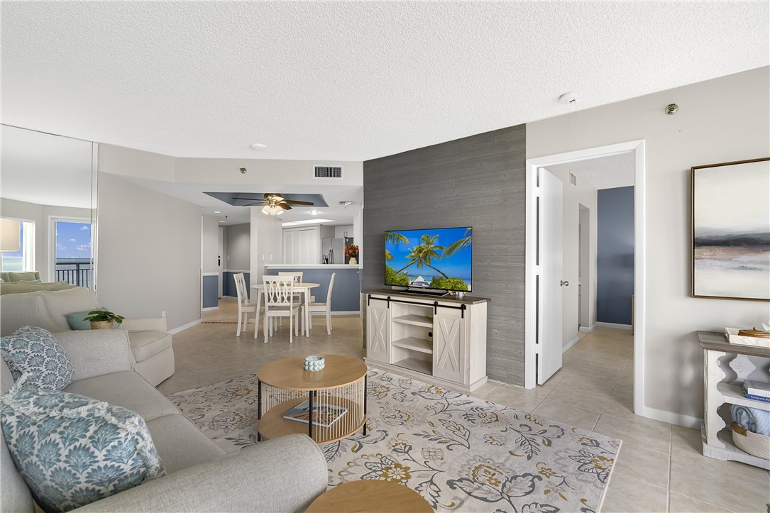 3870 N Highway A1A 1004 or PH4