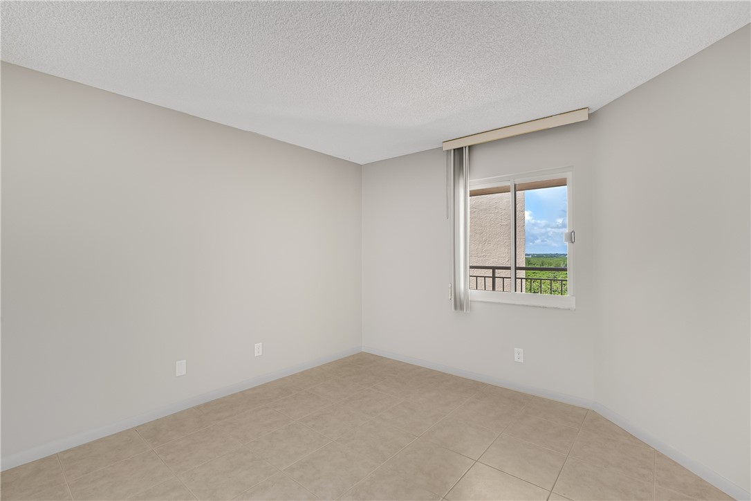 3870 N Highway A1A 1004 or PH4
