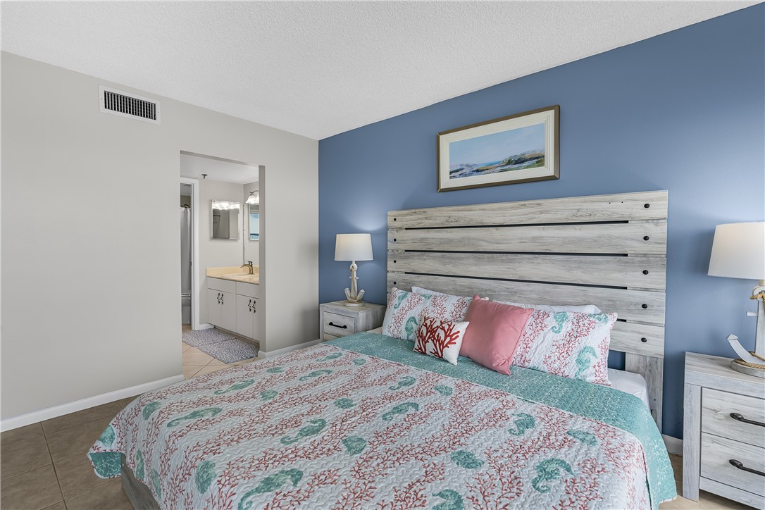 3870 N Highway A1A 1004 or PH4
