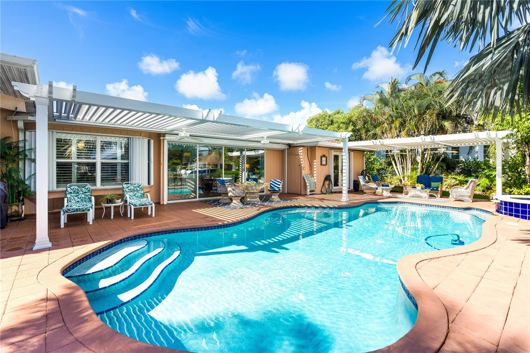 16 Sea horse Lane