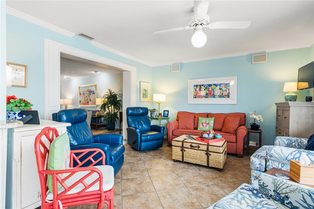16 Sea horse Lane
