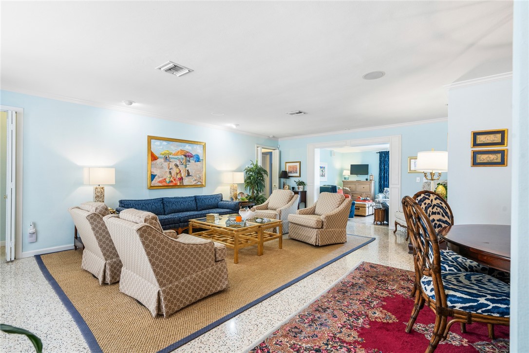 16 Sea horse Lane