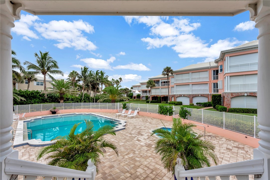 1070 Reef Road 206