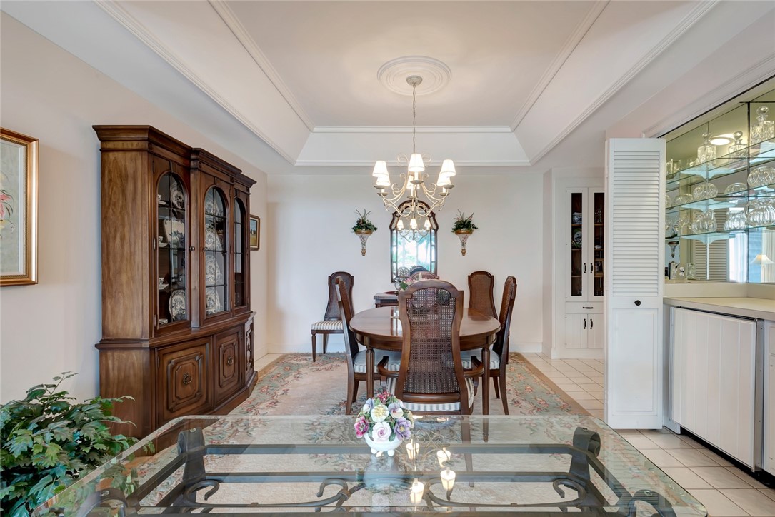 1070 Reef Road 206