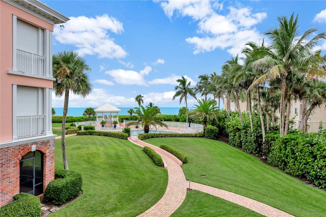 1070 Reef Road 206