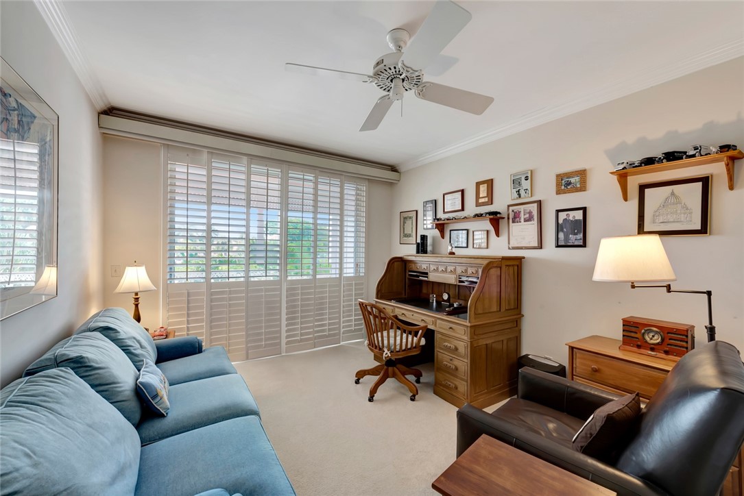 1070 Reef Road 206