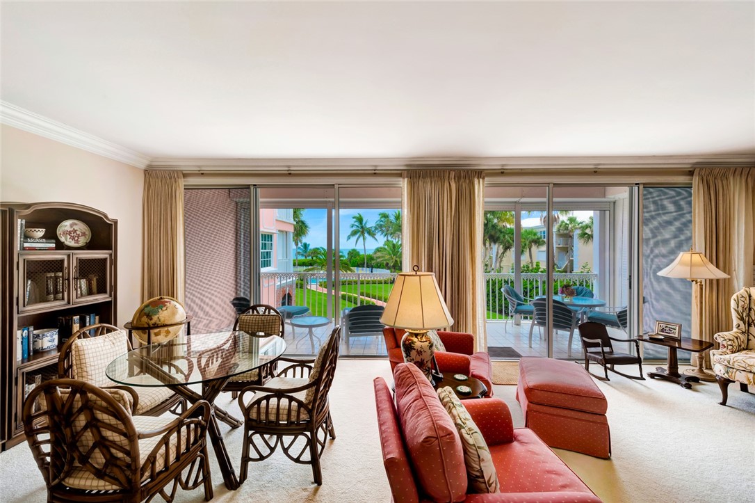 1070 Reef Road 206