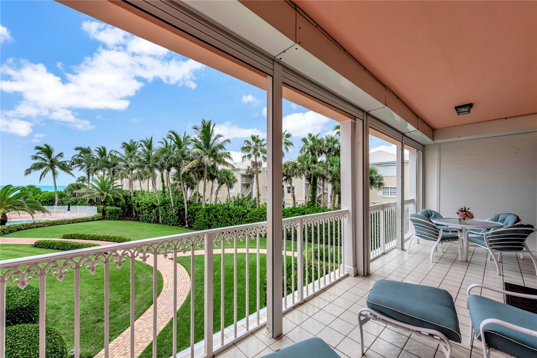 1070 Reef Road 206