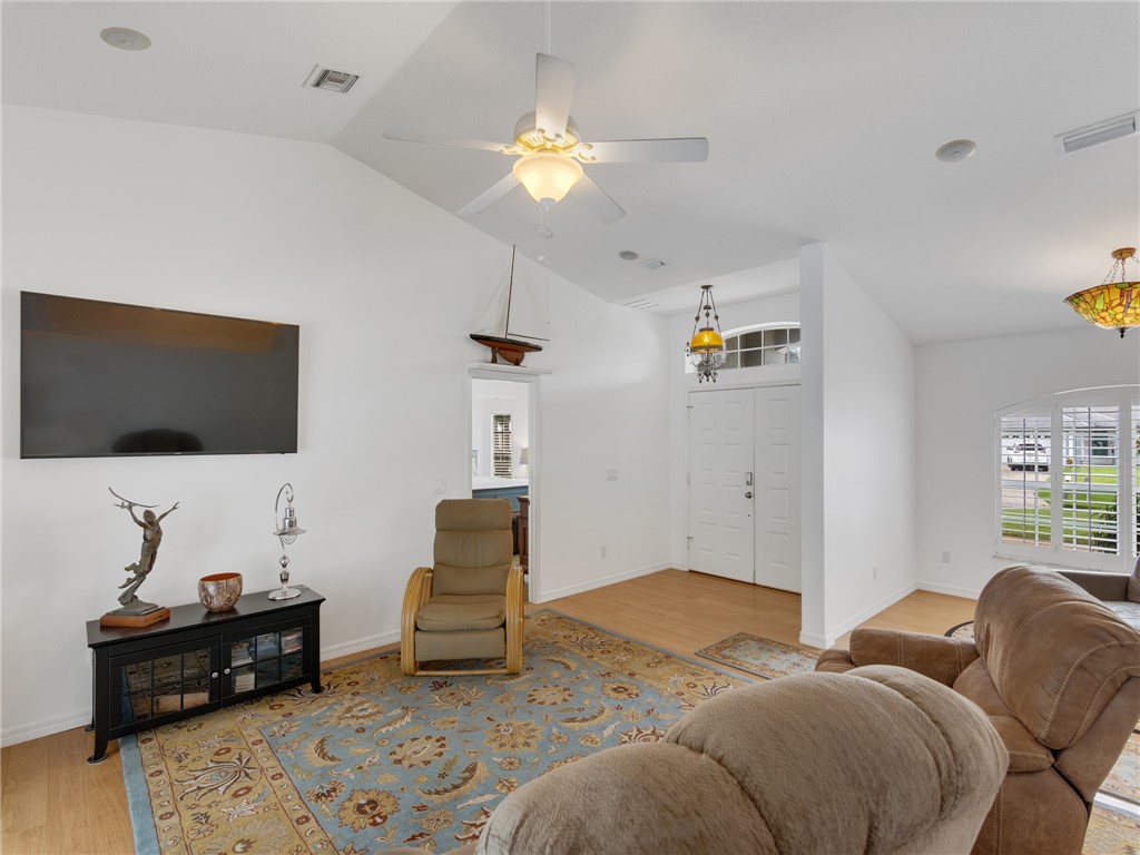 417 Seagrass Avenue