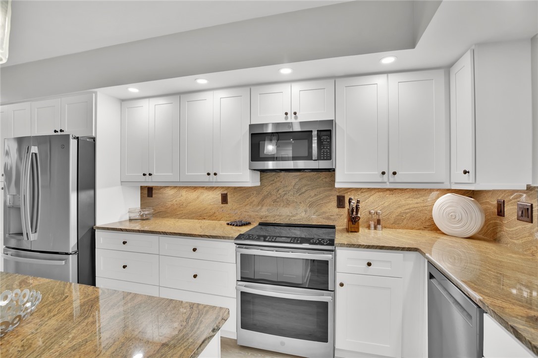 8866 N Sea Oaks Way 203