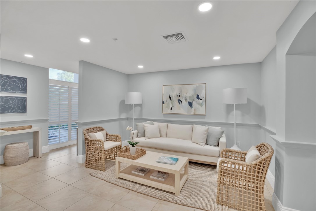 8866 N Sea Oaks Way 203