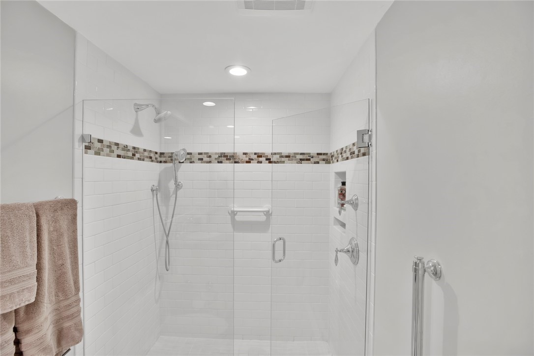 8866 N Sea Oaks Way 203
