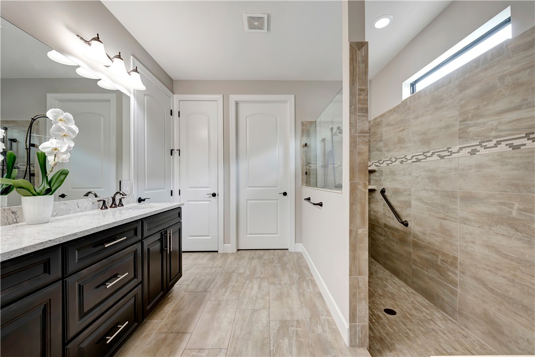 5016 Pendelton Sq.
