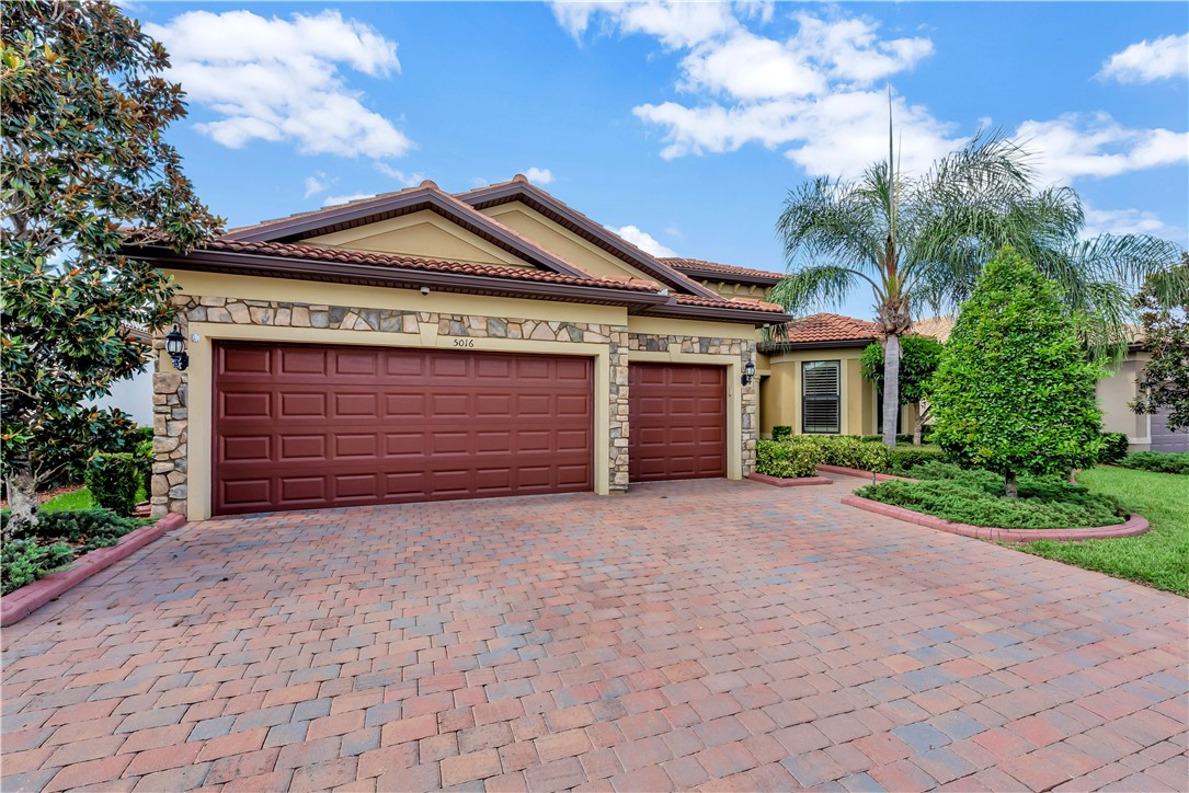 5016 Pendelton Sq.