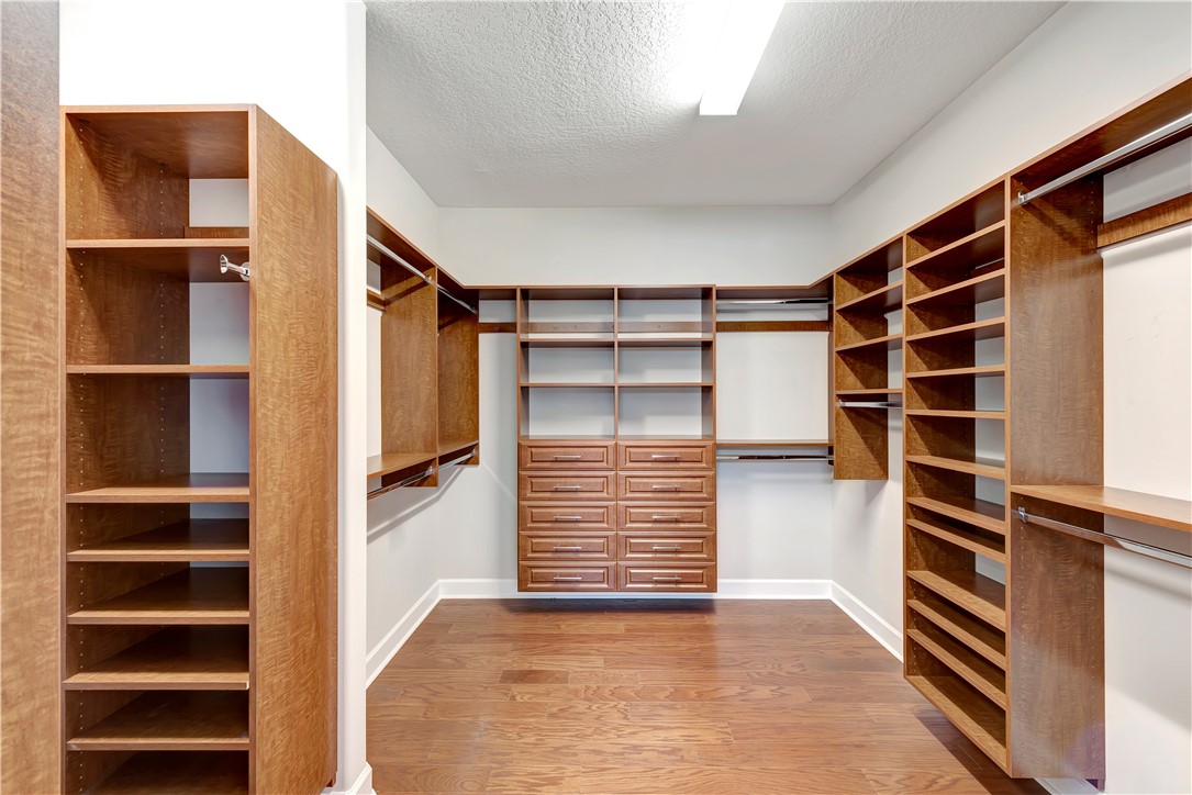 5016 Pendelton Sq.