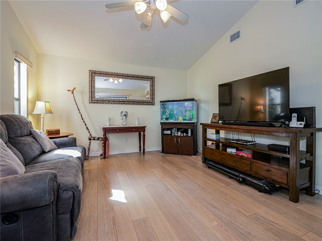 1612 Galilean Lane