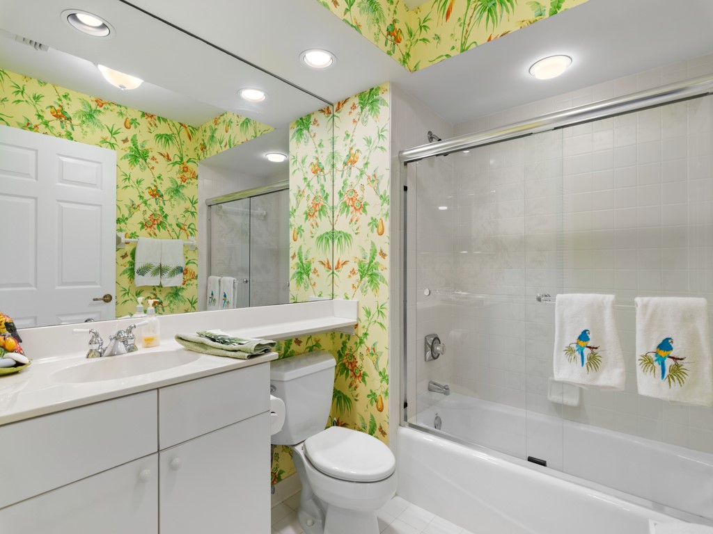 5225 E Harbor Village Drive 302