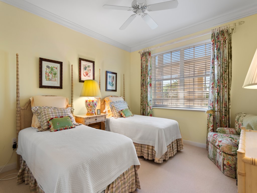 5225 E Harbor Village Drive 302