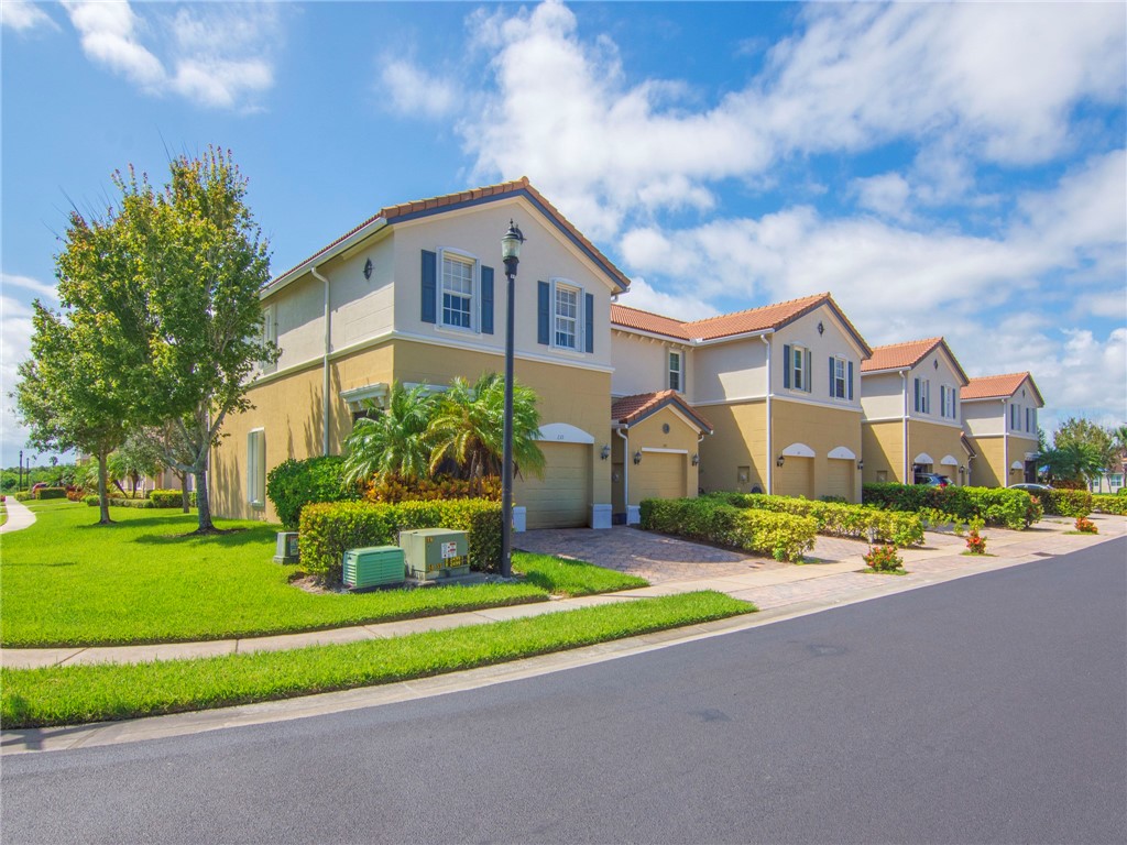 251 Provence Place
