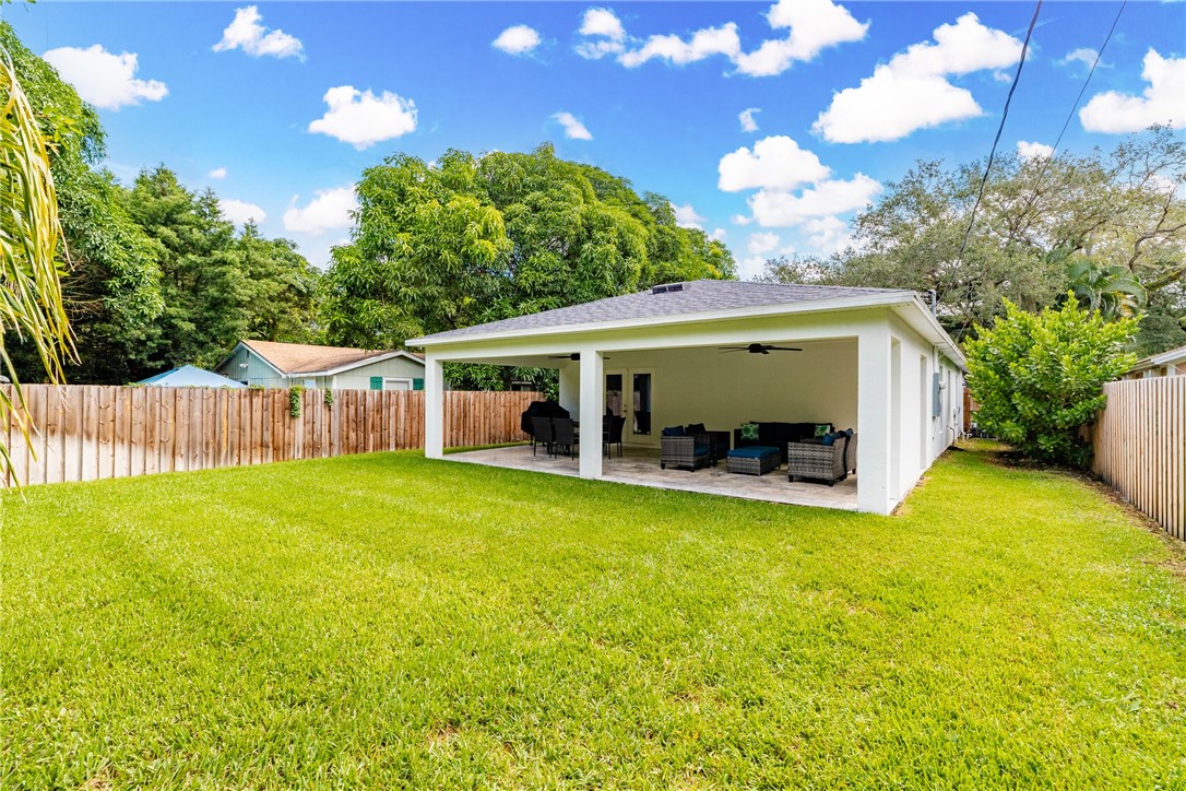 2645 10th Court