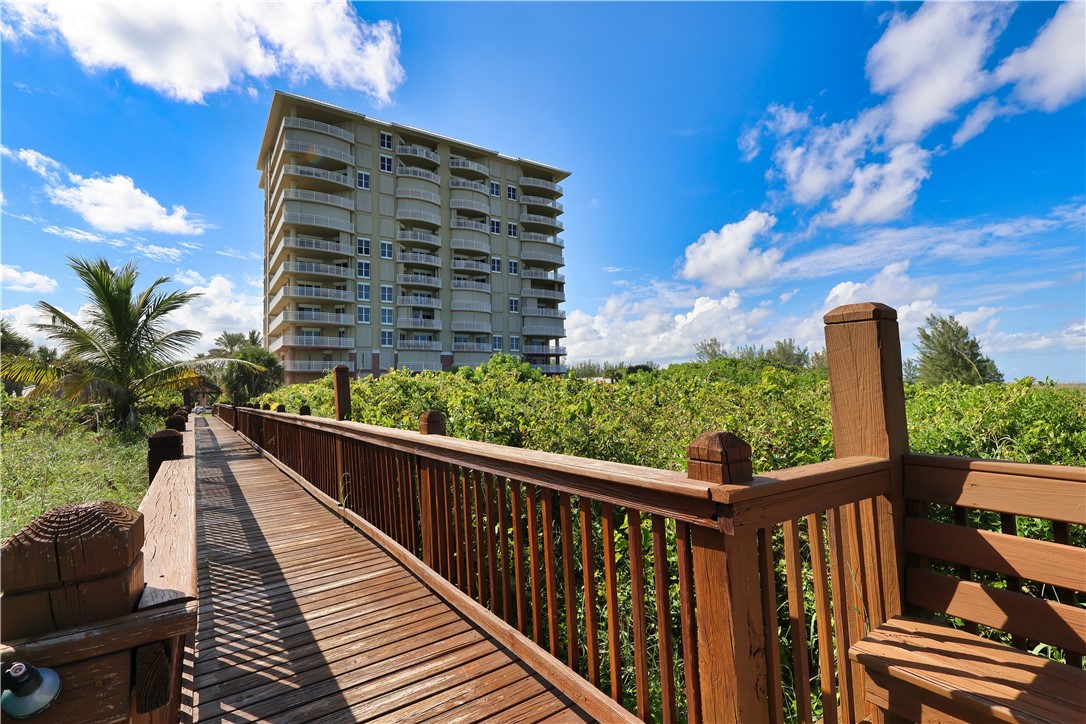 3702 N Highway A1A 601