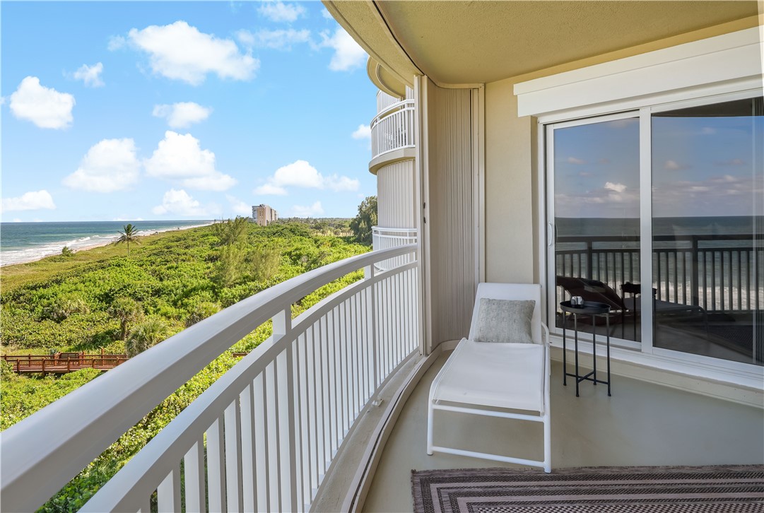 3702 N Highway A1A 601