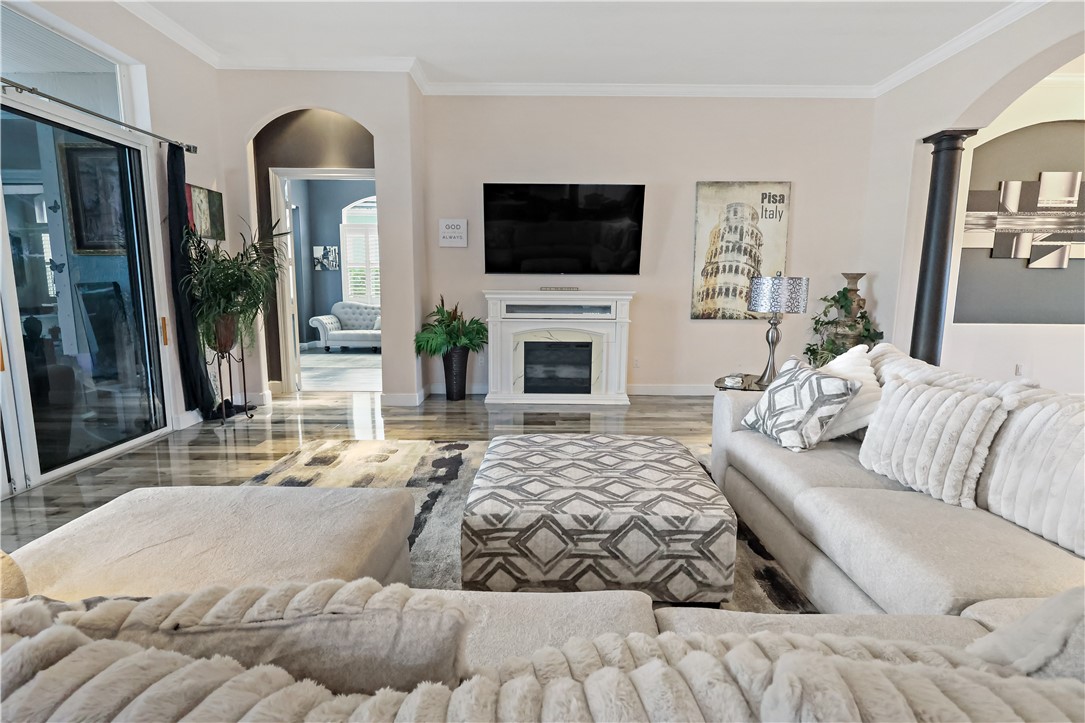 7650 S Village Square
