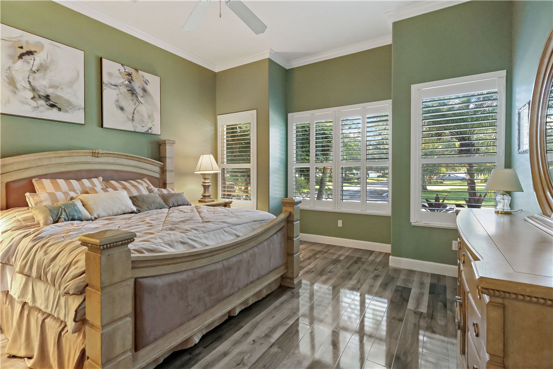 7650 S Village Square