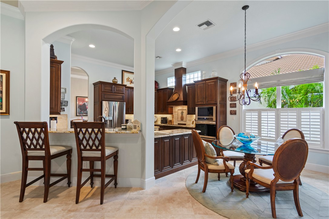 1201 W Island Club Square