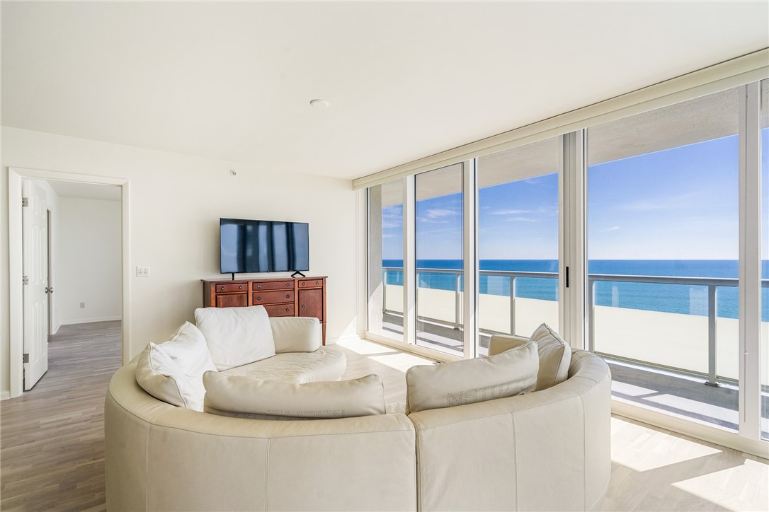 3554 Ocean Drive 1104N