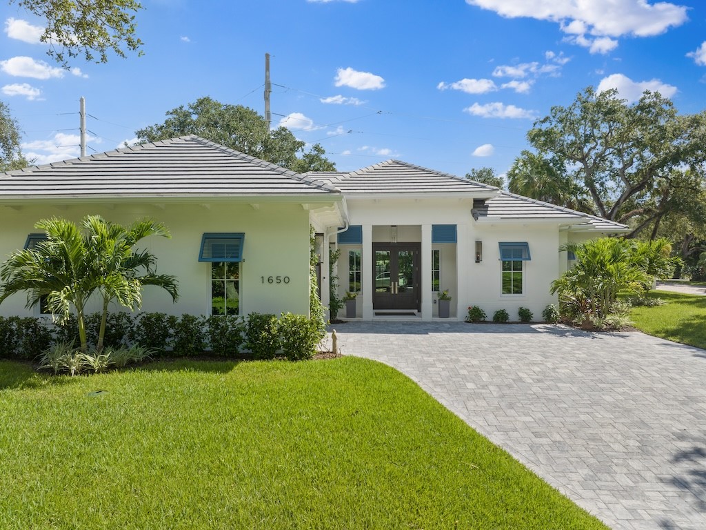 1650 Riomar Cove Lane