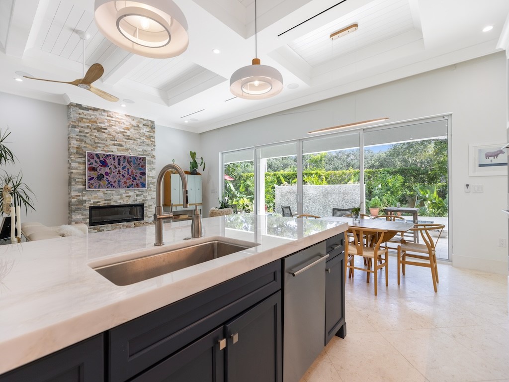 1650 Riomar Cove Lane