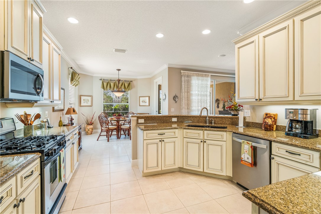 7705 14th Lane