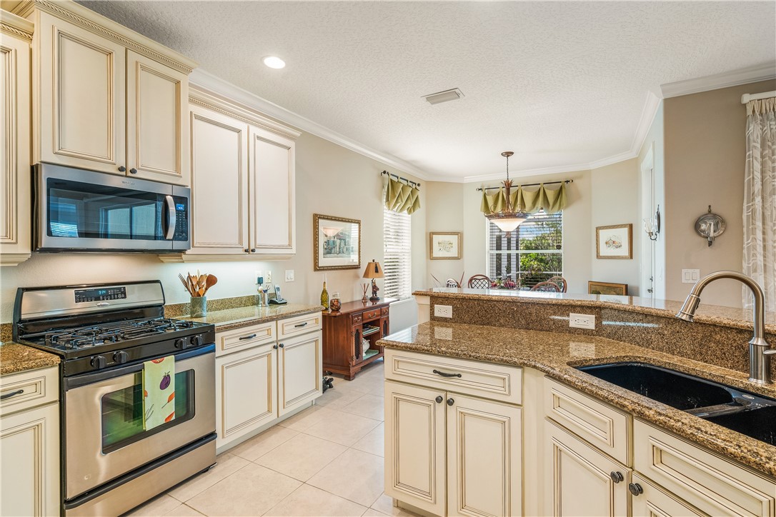 7705 14th Lane