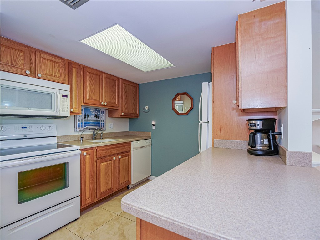 1830 Robalo Drive B102