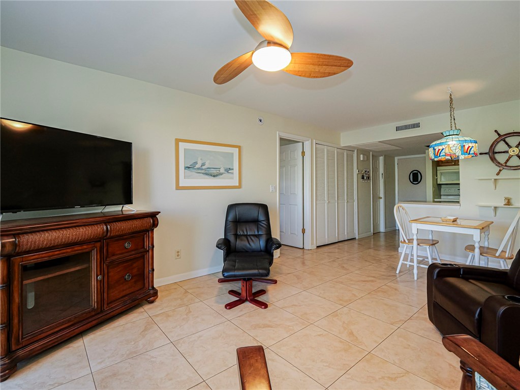 1830 Robalo Drive B102