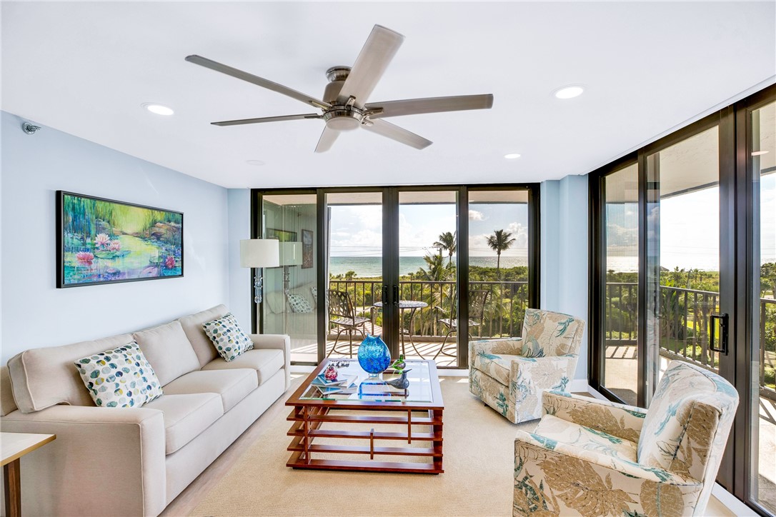 5047 N Highway A1A 401