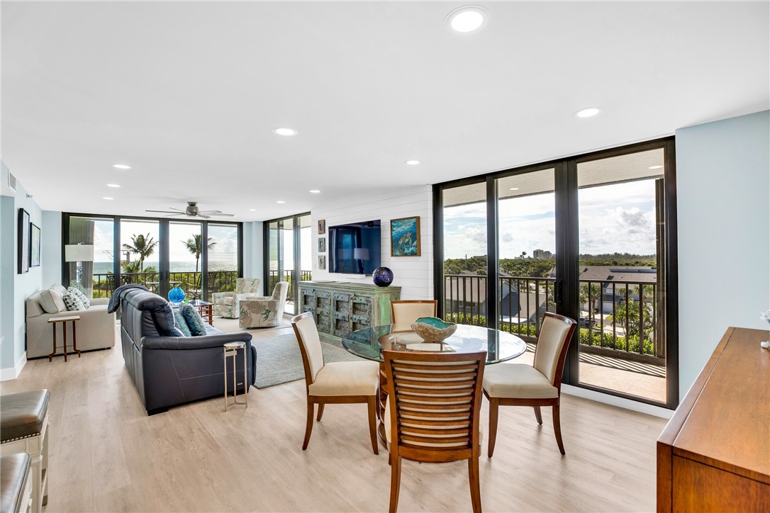 5047 N Highway A1A 401