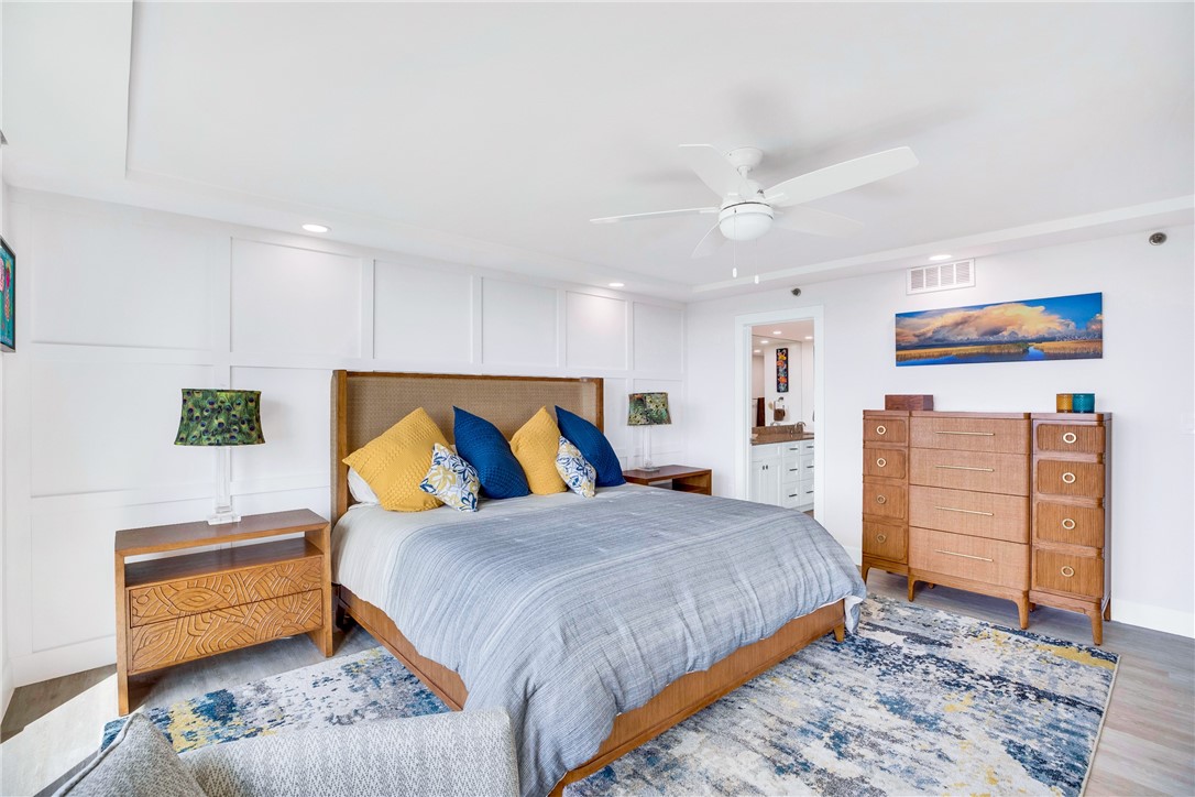 5047 N Highway A1A 401