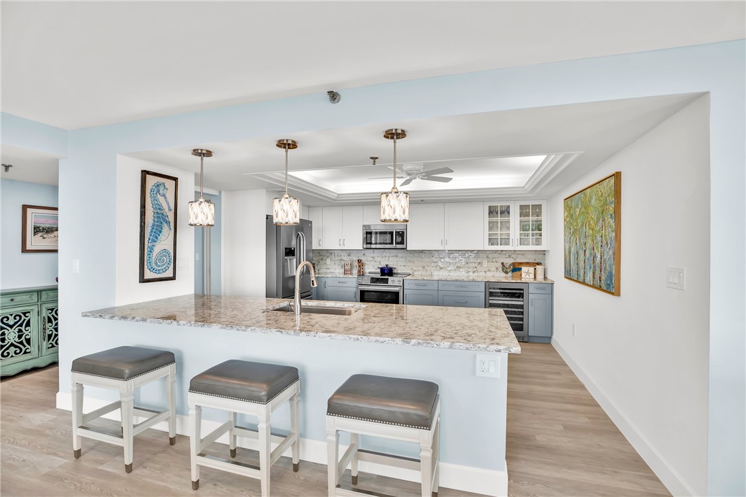 5047 N Highway A1A 401