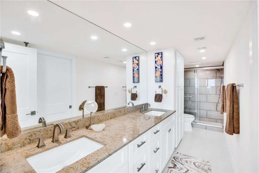 5047 N Highway A1A 401